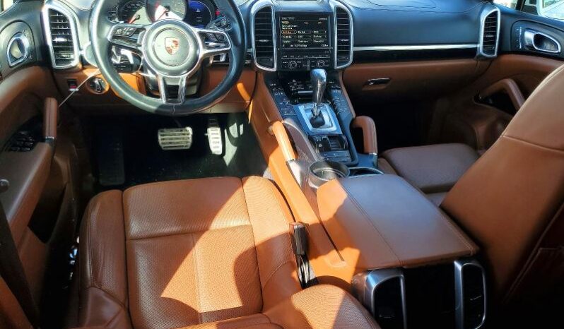 
								2016 Porsche Cayenne full									