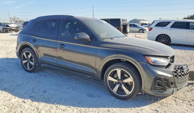 
								2023 Audi Q5 full									