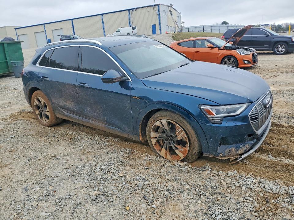 2021 Audi E-tron
