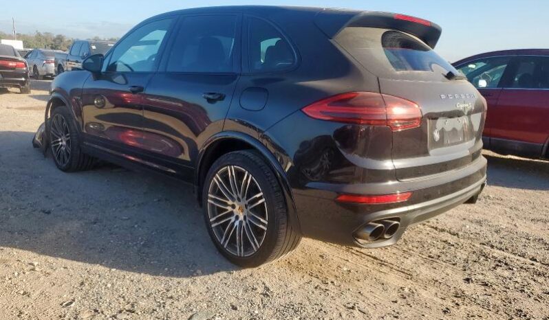 
								2017 Porsche Cayenne full									