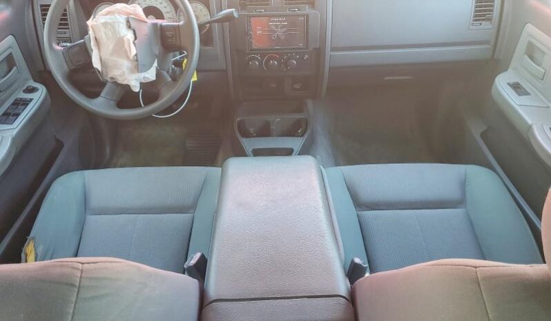
								2005 Dodge Dakota full									
