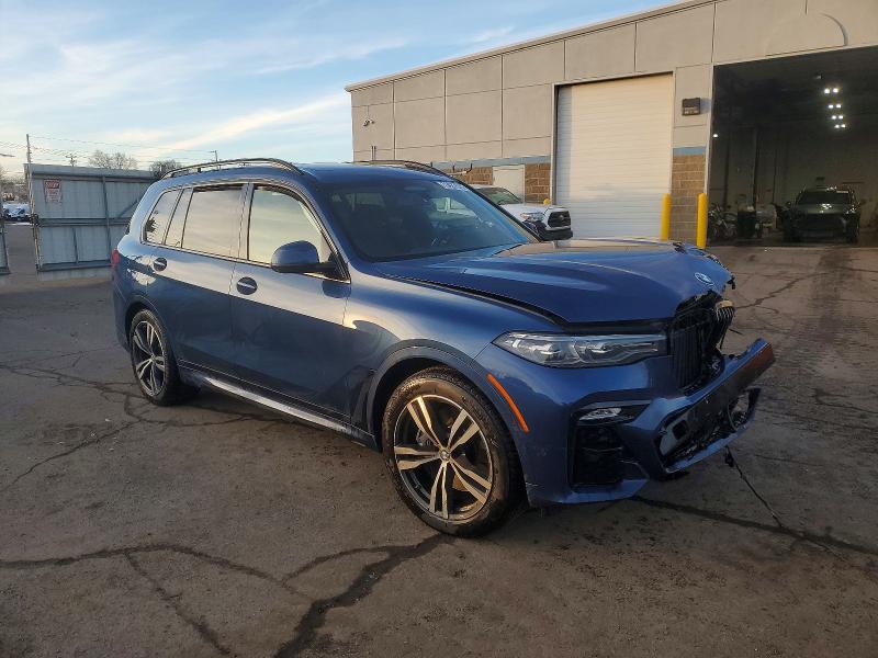 2022 BMW X7