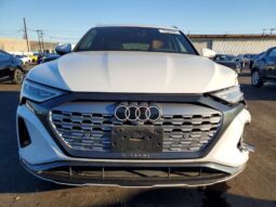 
										2024 Audi Q8 full									