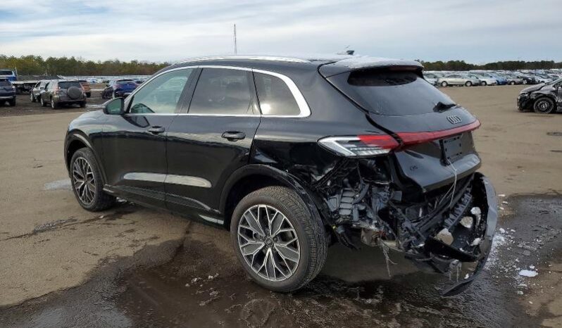 
								2025 Audi Q5 full									