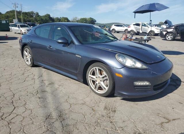 
								2011 Porsche Panamera full									