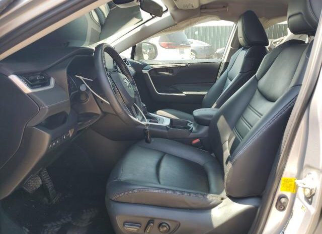 
								2019 Toyota Rav4 full									