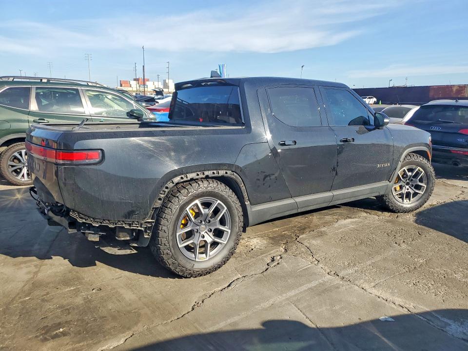 2022 Rivian R1t