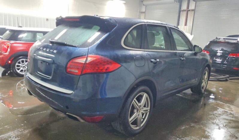 
								2013 Porsche Cayenne full									