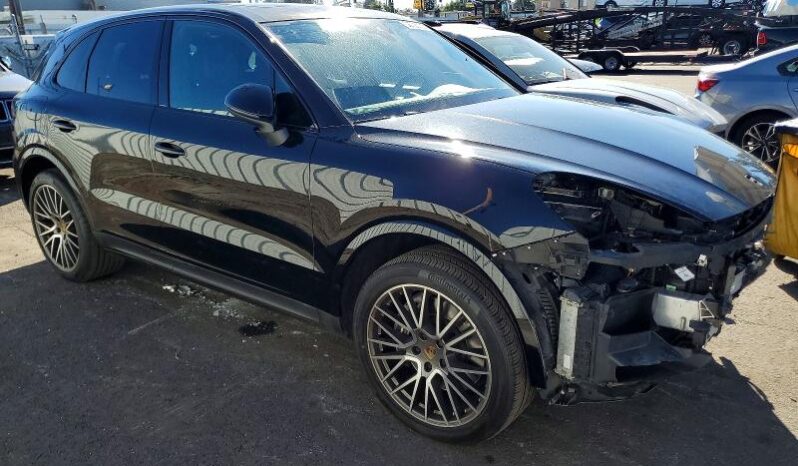 
								2021 Porsche Cayenne full									