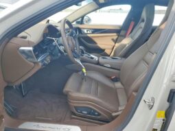 
										2022 Porsche Panamera full									