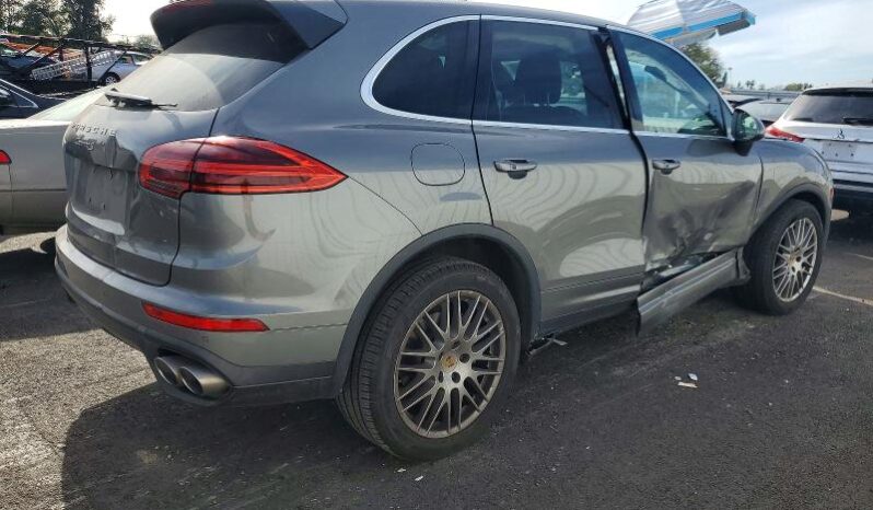 
								2018 Porsche Cayenne full									