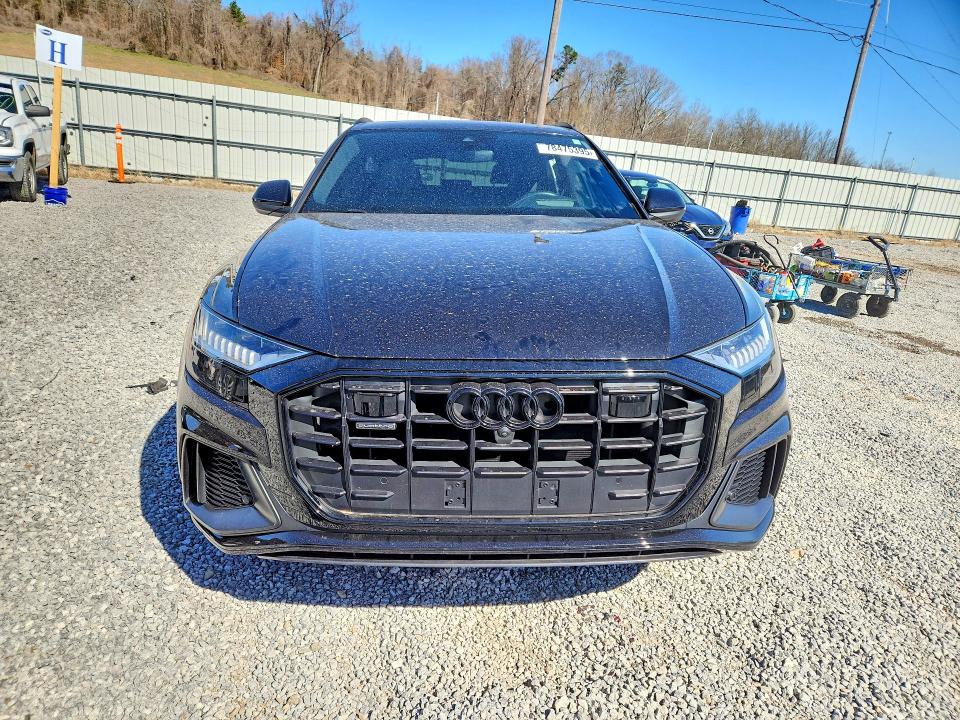 2021 Audi Q8