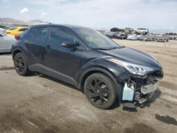 
										2021 Toyota C-hr full									
