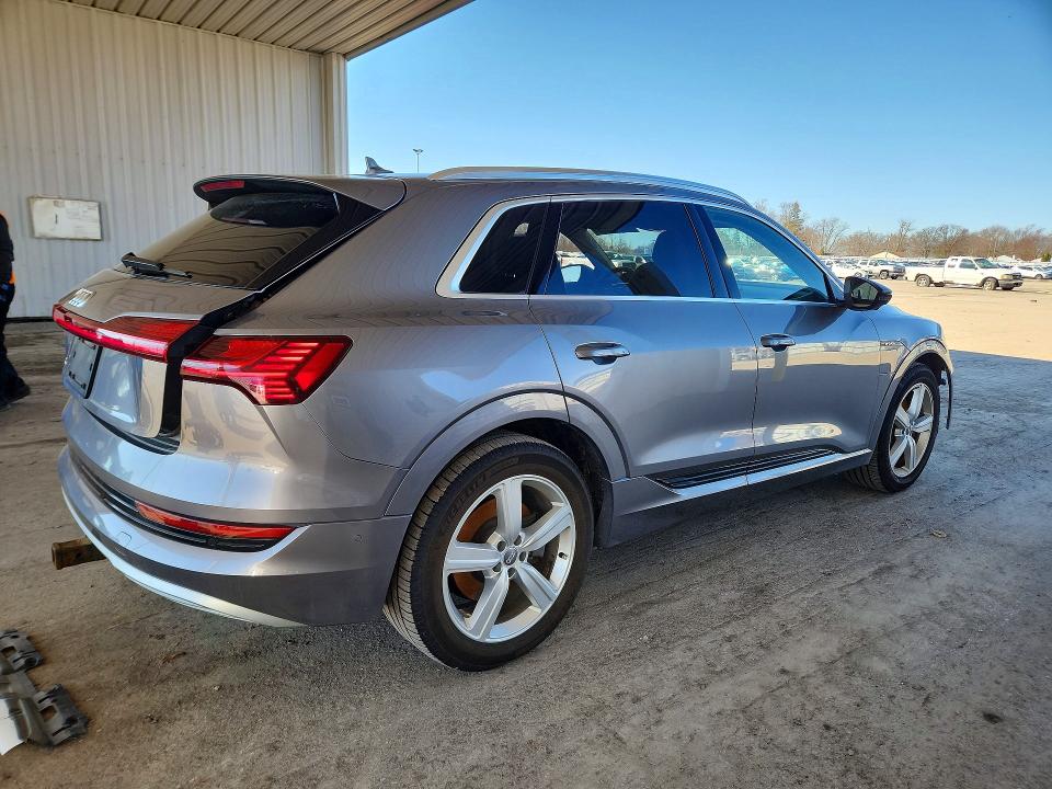 2019 Audi E-tron