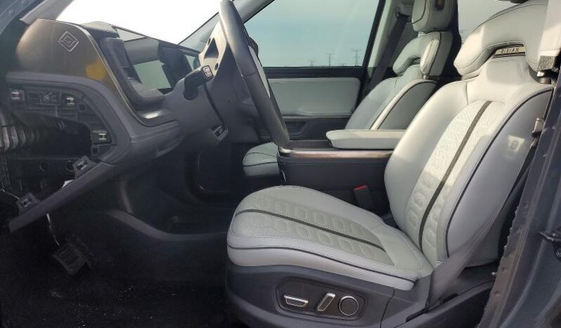 
								2025 Rivian R1s full									