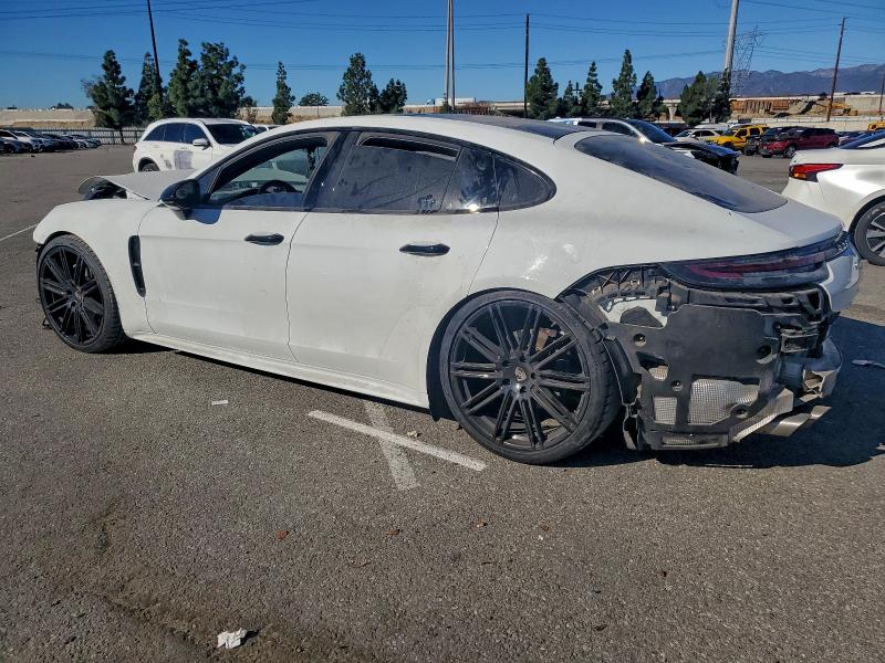 2017 Porsche Panamera