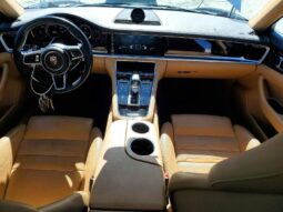 
										2017 Porsche Panamera full									