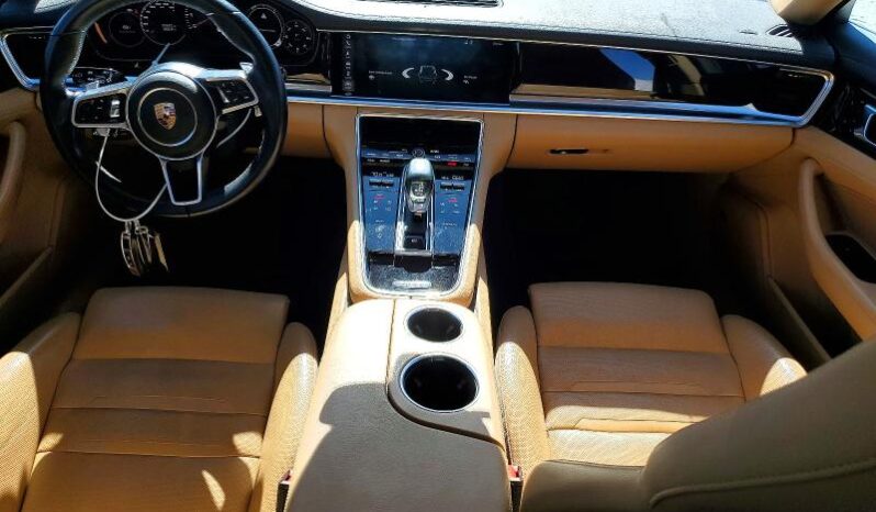 
								2017 Porsche Panamera full									