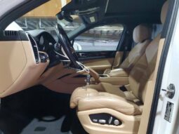 
										2019 Porsche Cayenne full									