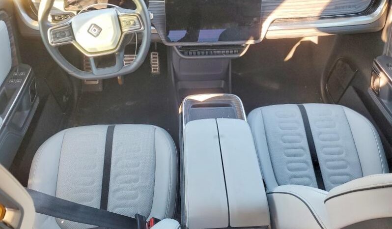 
								2022 Rivian R1t full									