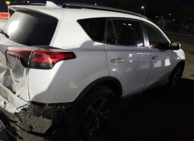 
								2018 Toyota Rav4 full									