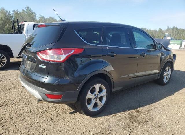 
								2014 Ford Escape se full									