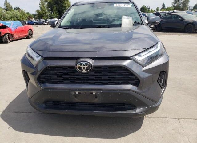 
								2022 Toyota Rav4 full									