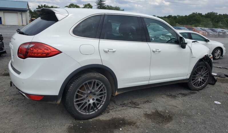 
								2014 Porsche Cayenne full									