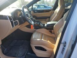 
										2022 Porsche Cayenne full									