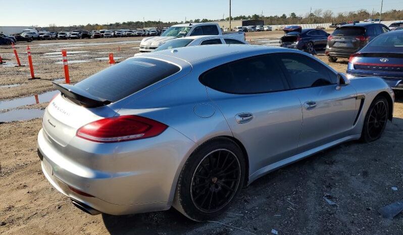 
								2016 Porsche Panamera full									