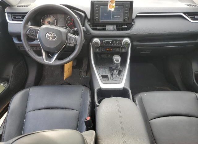 
								2022 Toyota Rav4 full									