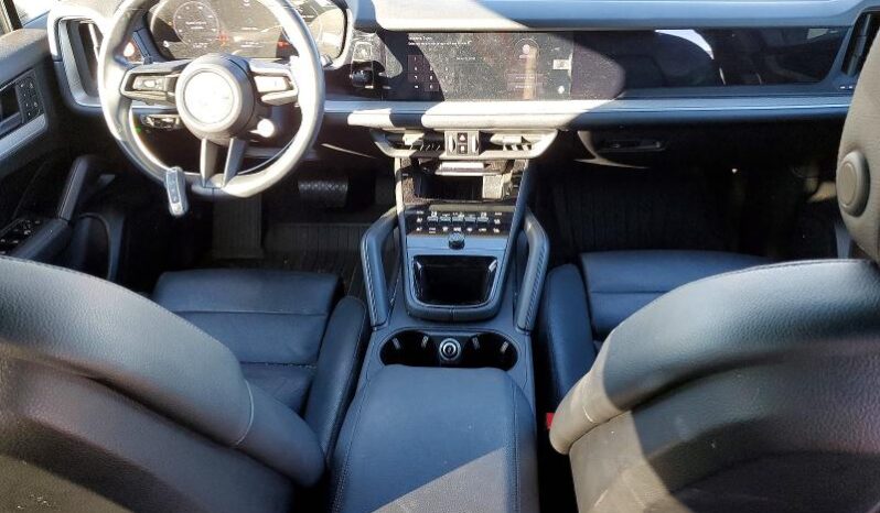 
								2024 Porsche Cayenne full									