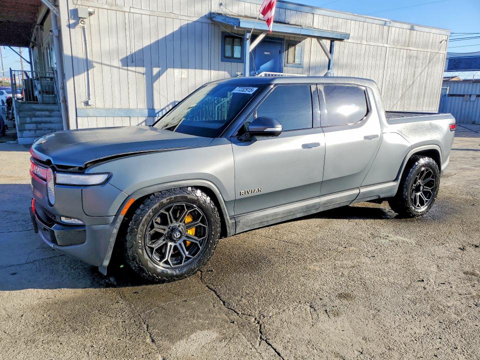 2022 Rivian R1t