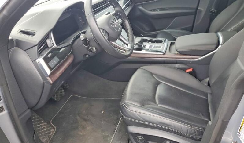 
								2019 Audi Q8 full									
