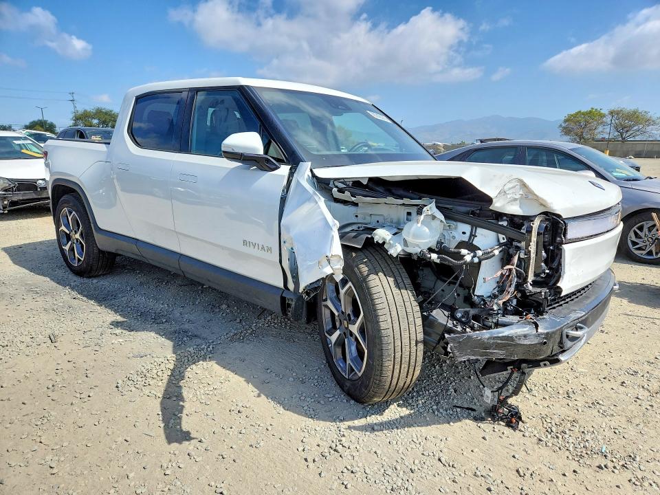 2024 Rivian R1t