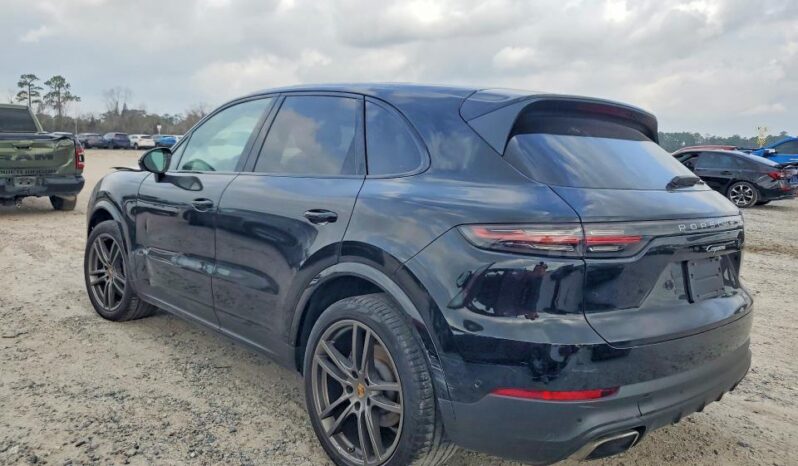 
								2022 Porsche Cayenne full									