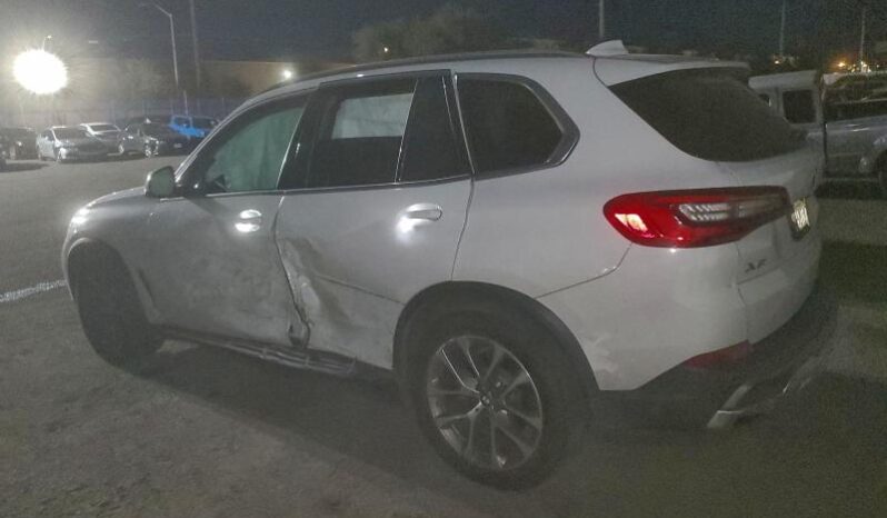 
								2019 BMW X5 full									