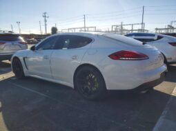
										2015 Porsche Panamera full									