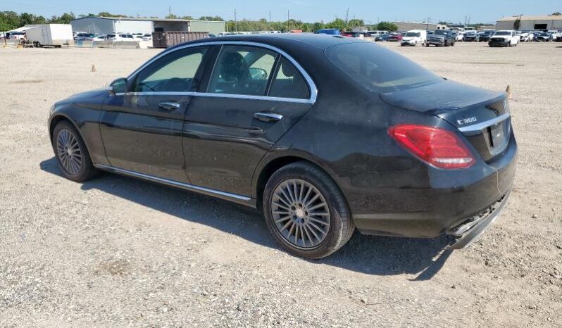 
								2015 Mercedes-benz C 300 4mat full									