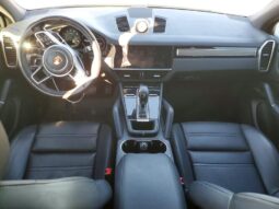 
										2023 Porsche Cayenne full									