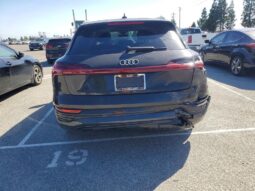 
										2024 Audi Q8 full									