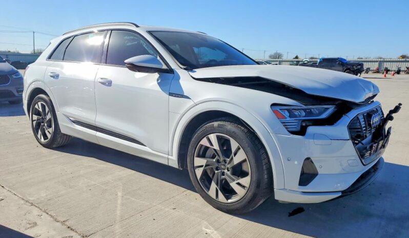 
								2021 Audi E-tron full									