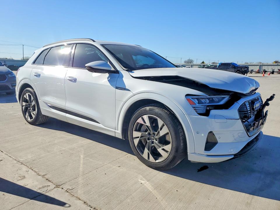2021 Audi E-tron