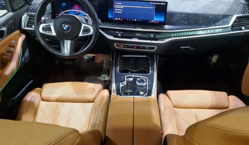 
								2025 BMW X7 full									