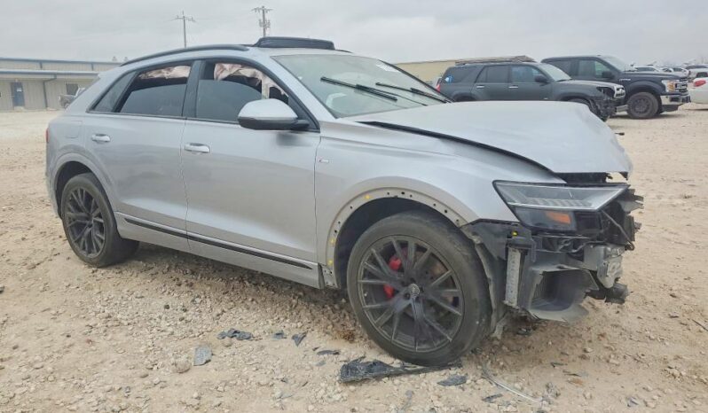 
								2021 Audi Q8 full									