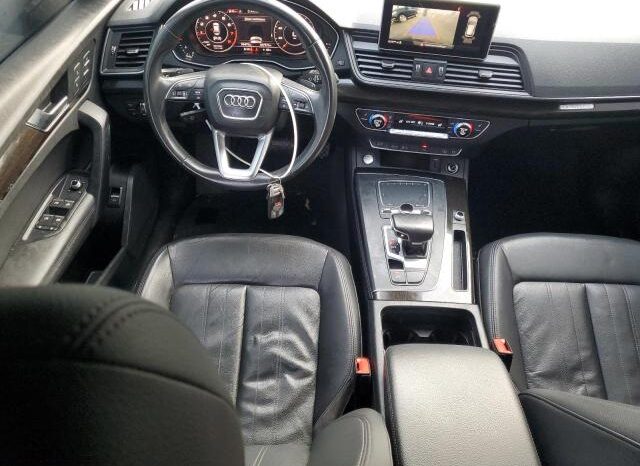 
								2019 Audi Q5 full									