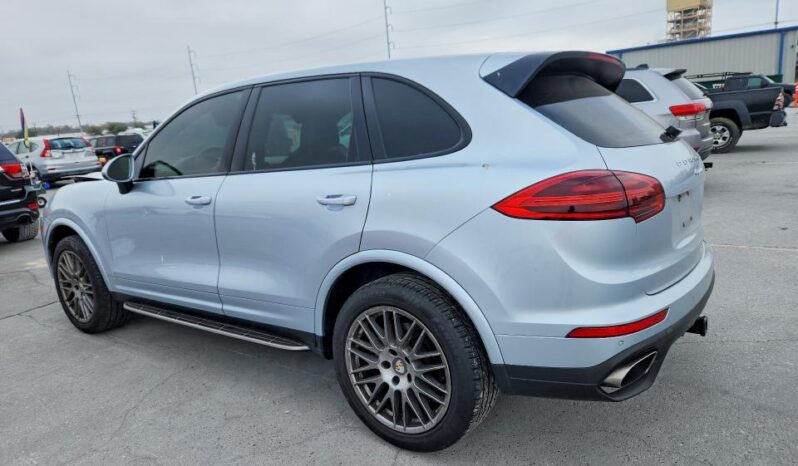 
								2017 Porsche Cayenne full									