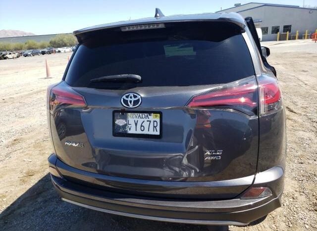 
								2018 Toyota Rav4 full									