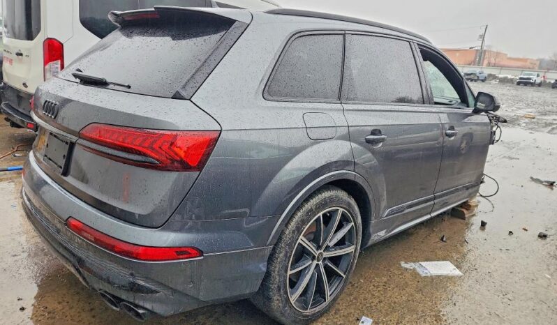 
								2022 Audi Sq7 full									