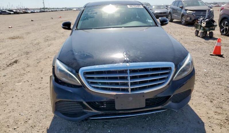 
								2015 Mercedes-benz C 300 4mat full									
